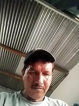 Snapshot of colombiano198720 chatting on 10-14-25, 12:50 colombiano198720 online show from 10-14-25, 12:50