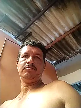 Snapshot of colombiano198720 chatting on 10-23-25, 03:11 colombiano198720 online show from 10-23-25, 03:11