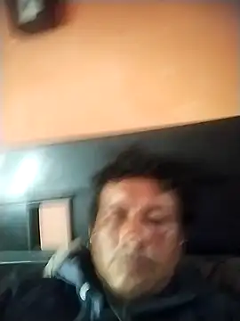 Snapshot of colombiano198720 chatting on 11-13-25, 08:52 colombiano198720 online show from 11-13-25, 08:52