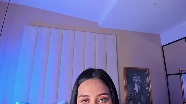 AnnyBentley online show from 09-29-25, 05:34