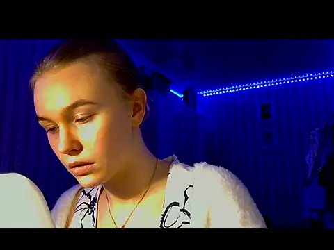 bellameow88 online show from 12-15-25, 11:25