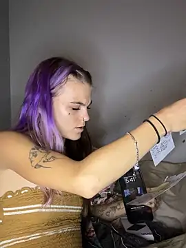 ittybittymeryssa online show from 11-22-25, 10:42