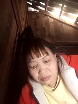 Snapshot of _YooY_ chatting on 11-26-25, 12:00 YooY online show from 11-26-25, 12:00