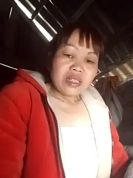 Snapshot of _YooY_ chatting on 12-03-25, 12:40 YooY online show from 12-03-25, 12:40