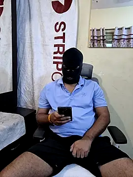 Snapshot of Virat_FatDick chatting on 09-29-25, 07:35 Virat FatDick online show from 09-29-25, 07:35