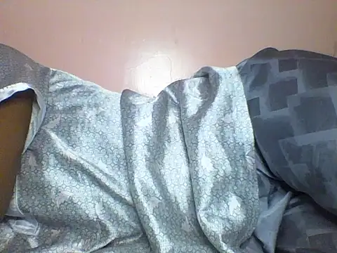 Moongodessy online show from 12-16-25, 10:48