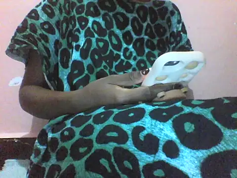 Moongodessy online show from 02-08-26, 06:28