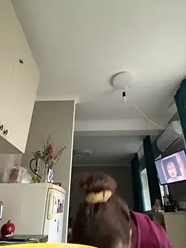 AliceCurlyX online show from 11-30-25, 08:29