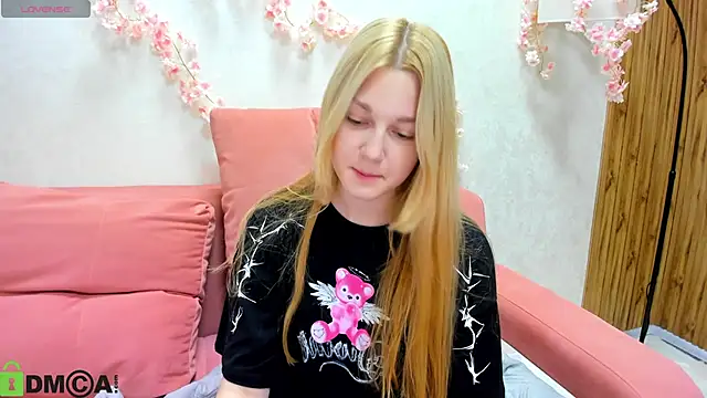 Sylvia Ortiz online show from 09-14-25, 03:27