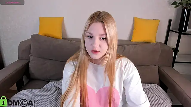 Sylvia Ortiz online show from 10-10-25, 09:41