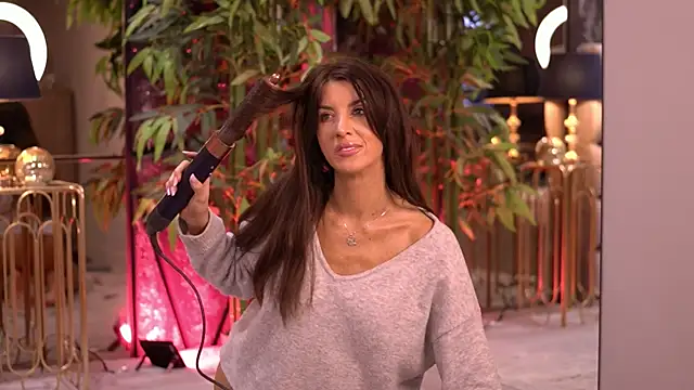 StephieRouse online show from 03-28-26, 08:47