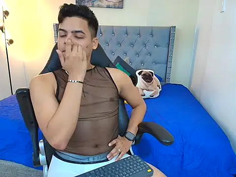 Snapshot of stewart_mateo_ chatting on 09-18-25, 02:35 stewart mateo  online show from 09-18-25, 02:35