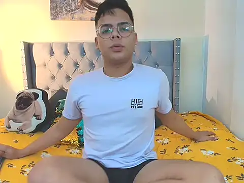 stewart mateo  online show from 11-28-25, 02:14