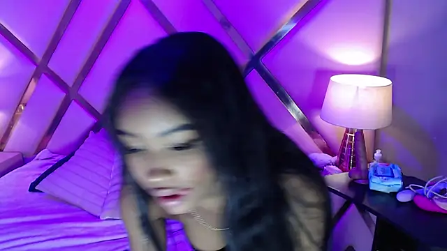 Snapshot of JulitPink chatting on 11-09-25, 11:52 JulitPink online show from 11-09-25, 11:52