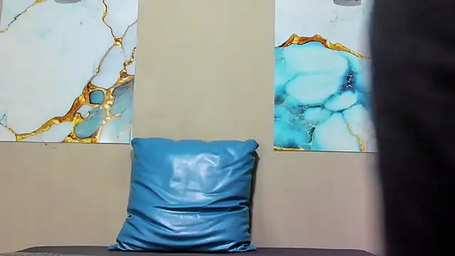 Snapshot of DOUGLAS_099 chatting on 11-12-25, 01:22 DOUGLAS 099 online show from 11-12-25, 01:22