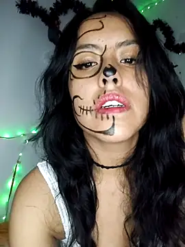 Snapshot of Queen_Ashly chatting on 10-23-25, 01:16 Queen Ashly online show from 10-23-25, 01:16