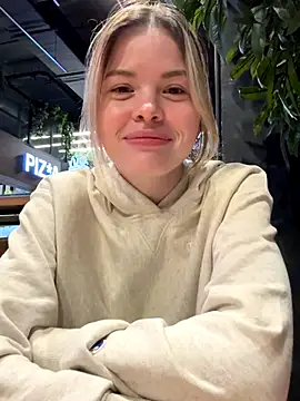 SMELLSEX online show from 10-27-25, 06:23