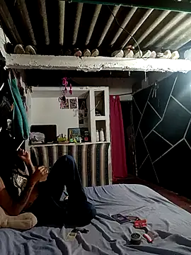 Loquendo2201 online show from 05-13-26, 08:16
