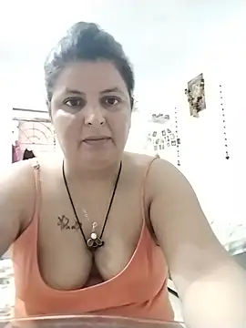 Snapshot of Jann_Riya333 chatting on 06-25-26, 07:02 Jann Riya333 online show from 06-25-26, 07:02