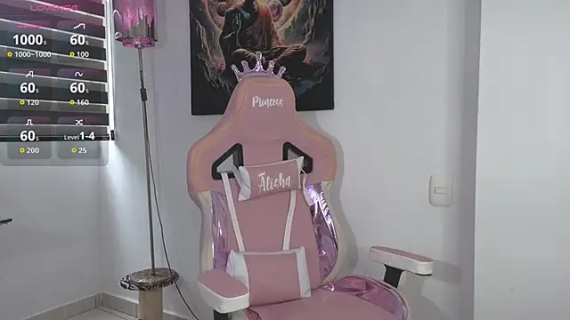 isabella pearl  online show from 02-13-26, 08:16