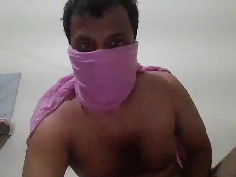 Snapshot of Littledgg20 chatting on 05-26-26, 01:51 Littledgg20 online show from 05-26-26, 01:51