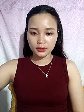 Snapshot of Lili_lovely chatting on 09-15-25, 01:16 Lili lovely online show from 09-15-25, 01:16
