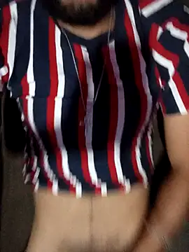 Snapshot of Vergudo19420 chatting on 10-18-25, 04:59 Vergudo19420 online show from 10-18-25, 04:59