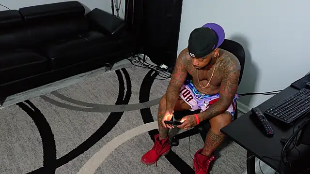 SLANGONDEMHOES online show from 11-17-25, 07:52