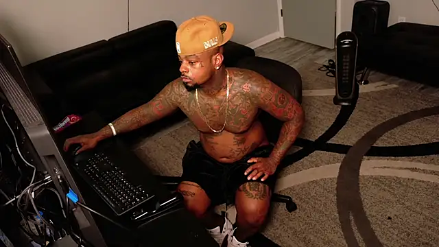 SLANGONDEMHOES online show from 05-12-26, 07:05