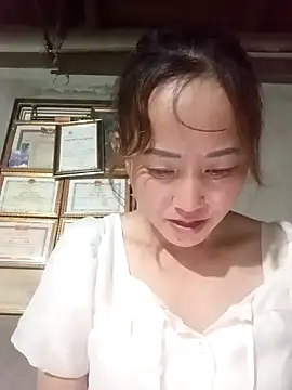 Fienjr online show from 10-26-25, 01:06