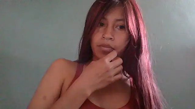 Snapshot of Pocahontas_tw chatting on 11-04-25, 01:21 Pocahontas tw online show from 11-04-25, 01:21