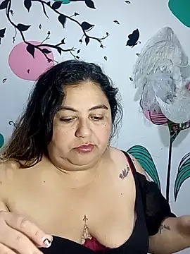 curvy diva  online show from 11-07-25, 09:53