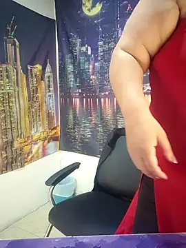 curvy diva  online show from 04-26-26, 10:02