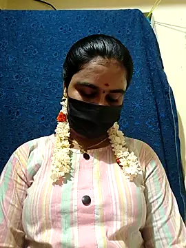 mini-queen online show from 04-16-26, 05:58