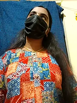 mini-queen online show from 04-19-26, 03:44