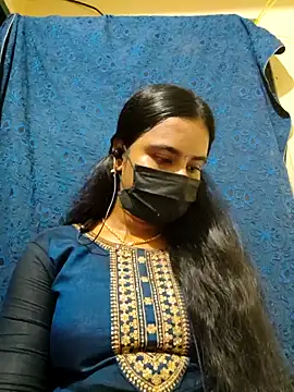 mini-queen online show from 04-21-26, 12:33