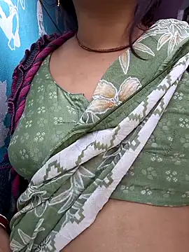 Snapshot of Harsha_Gosain chatting on 11-11-25, 03:06 Harsha Gosain online show from 11-11-25, 03:06