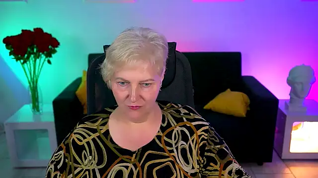 MaryMogan online show from 09-16-25, 01:45