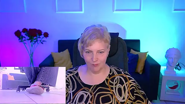 MaryMogan online show from 10-07-25, 08:44