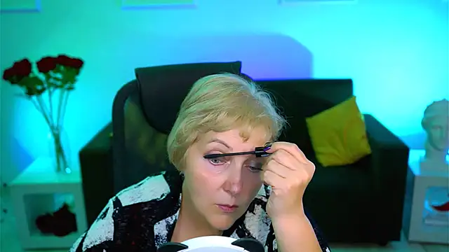 MaryMogan online show from 10-09-25, 08:12