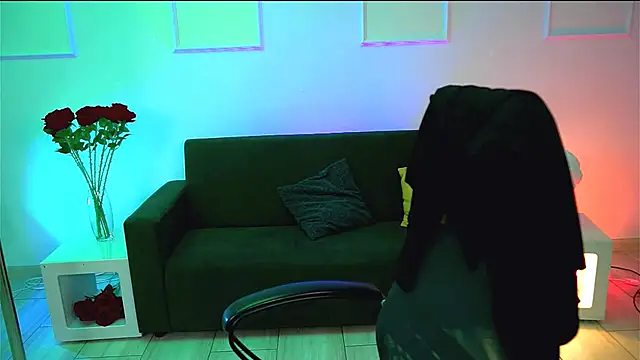 MaryMogan online show from 10-16-25, 04:13