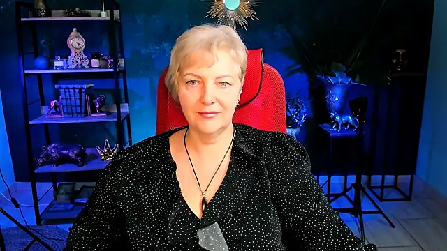 MaryMogan online show from 10-27-25, 05:00