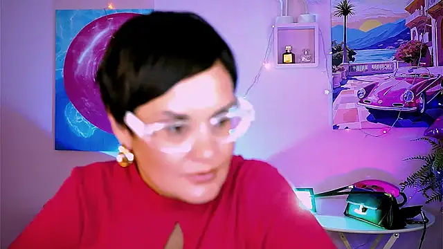 Snapshot of LauraDavidsons chatting on 09-26-25, 07:29 LauraDavidsons online show from 09-26-25, 07:29