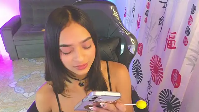 Gia flame  online show from 09-24-25, 05:33