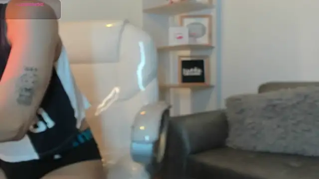 Angeel of lust online show from 11-14-25, 04:33