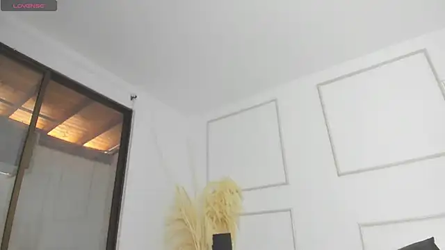 Emilywillis8 online show from 11-03-25, 01:23