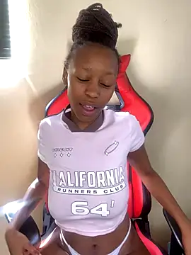 SexyPetitex25 online show from 11-02-25, 01:02