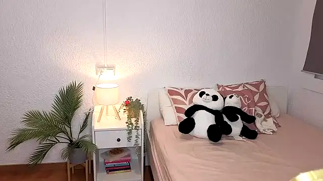lillypanda online show from 09-26-25, 07:07