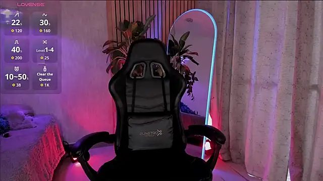 Snapshot of emma______ chatting on 11-04-25, 09:36 emma online show from 11-04-25, 09:36