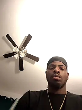 Snapshot of Philman25 chatting on 10-03-25, 11:24 Philman25 online show from 10-03-25, 11:24